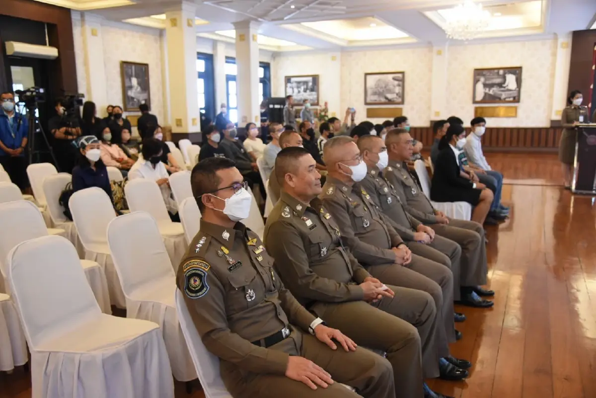 "บิ๊กเด่น" มอบรางวัลโครงการลดอุบัติเหตุด้วยคลิปวิดีโอ