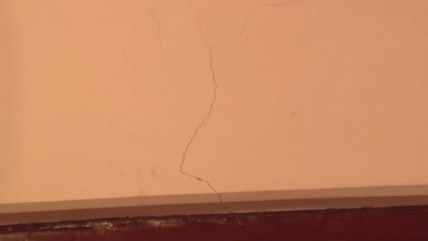 เปิดคลิปวินาที "แผ่นดินไหว"ขนาด 4.5 ล่าสุดสร้างรอยร้าวให้โบราณสถานพิจิตร