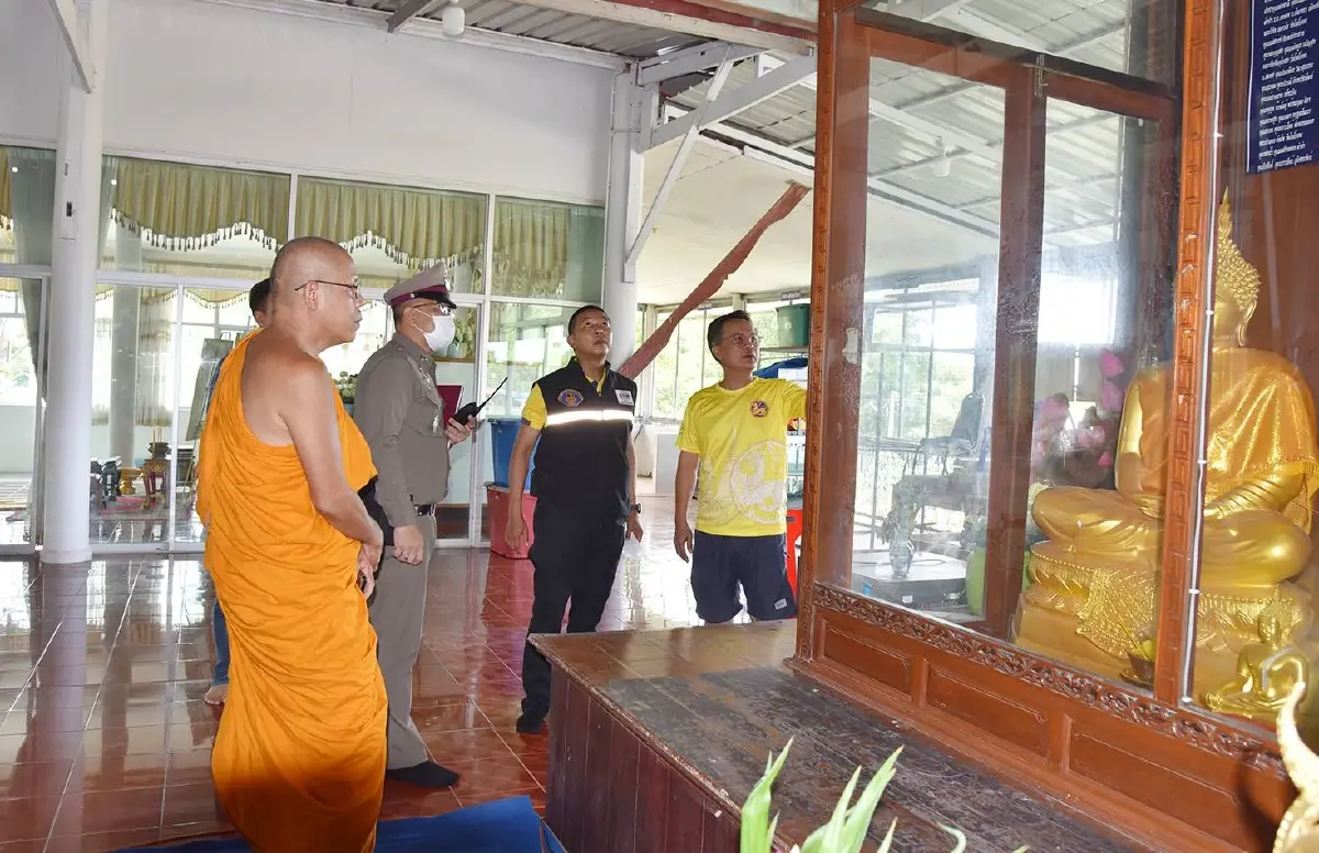 บาปหนา โจรขโมยตู้พระอภิธรรมอายุกว่า 100 ปี ในวัดดัง เจ้าอาวาสสงสัยพระลูกวัด