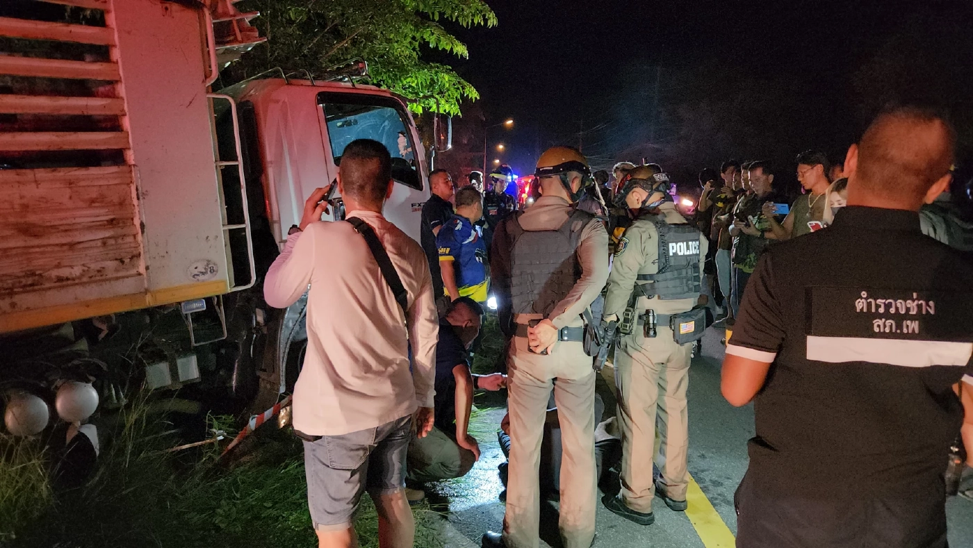 เปิดคลิปล่าระทึก! หนุ่มคลั่งขโมยรถสิบล้อ ซิ่งชนดะฝ่าวงล้อมตำรวจ