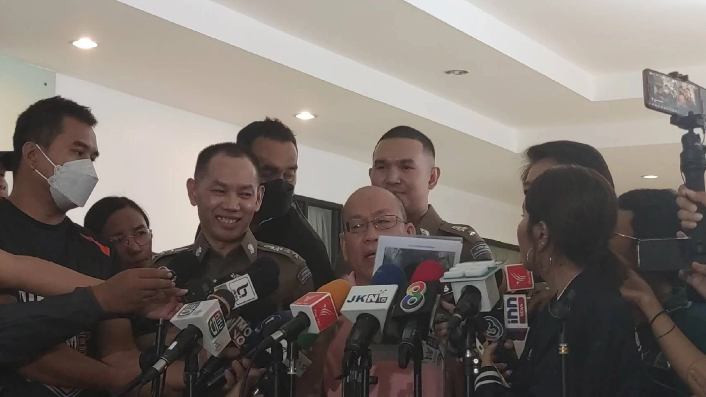 "รองผู้การฯ - สารวัตร สอท.2" รายงานตัว ยันไม่เอี่ยวตบทรัพย์ 140 ล้าน