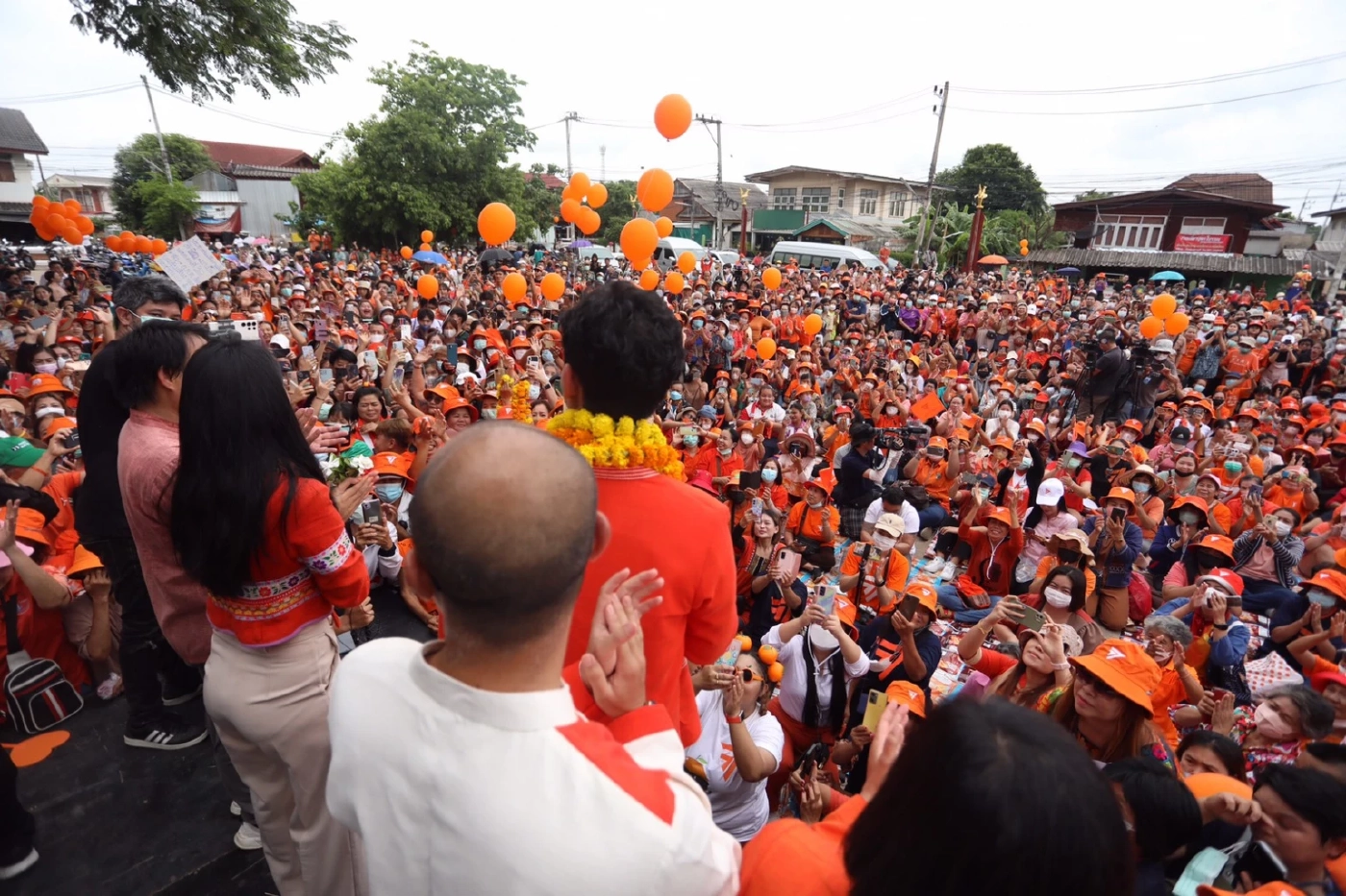 "พิธา"ขอบคุณคนลำปางมอบคะแนนเสียง "ก้าวไกล" สัญญาจะไม่ทำให้ผิดหวัง