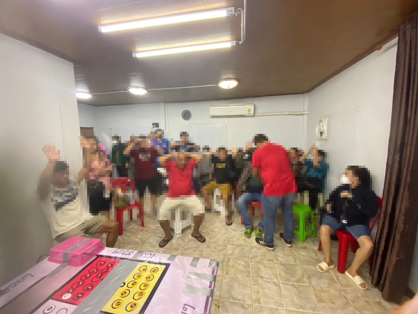 กองปราบฯ ลุยบ่อนอุบลฯ รวบ 45 ผีพนัน งามหน้า! บ่อนเปิดห่างโรงพักวารินแค่ 500 ม.