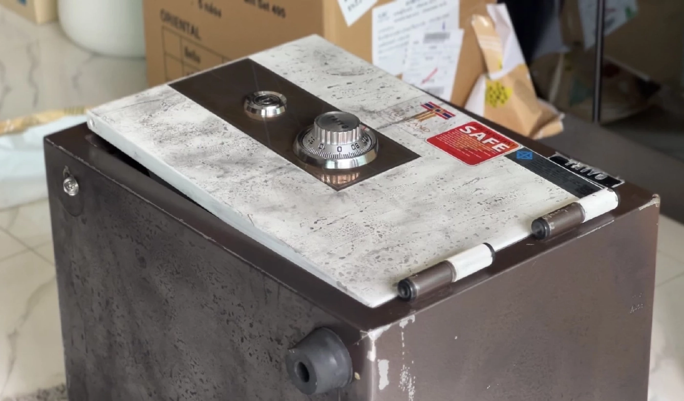 ขึ้นบ้านใหม่ 5 วัน โจรบุกยกตู้เซฟเก็บเงิน-ทองคำ-เครื่องเพชร หวิดสูญ 2 ล้าน