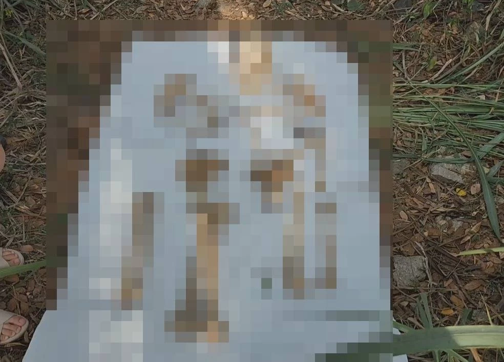 ชาวบ้านแตกตื่น พบโครงกระดูกมนุษย์ริมแม่น้ำ จนท.ส่งชันสูตรหาสาเหตุ