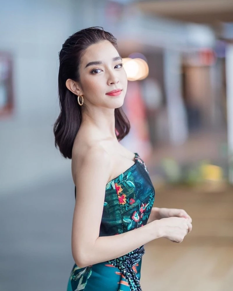 'โม มนชนก' โพสต์ฟาดคนพฤติกรรมแย่ เจอกระแสตีกลับ ทัวร์ลงสะงั้น!