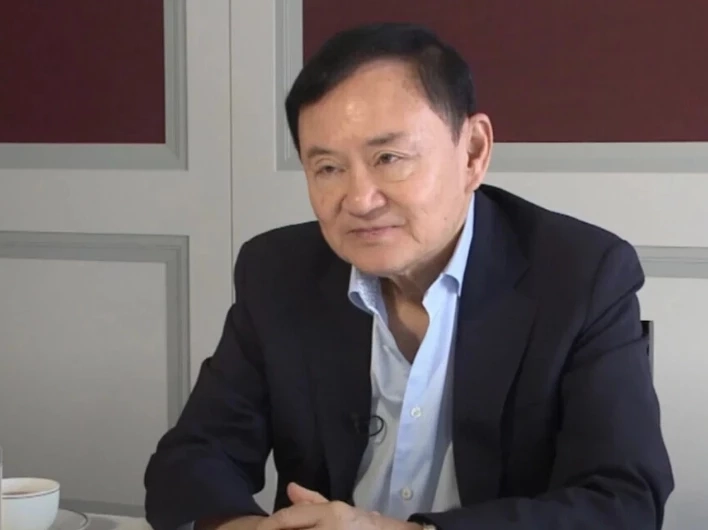 ปูดหนัก "เพื่อไทย" อาจฉีก MOU จับขั้วรัฐบาลเก่า พา "ทักษิณ" กลับบ้าน