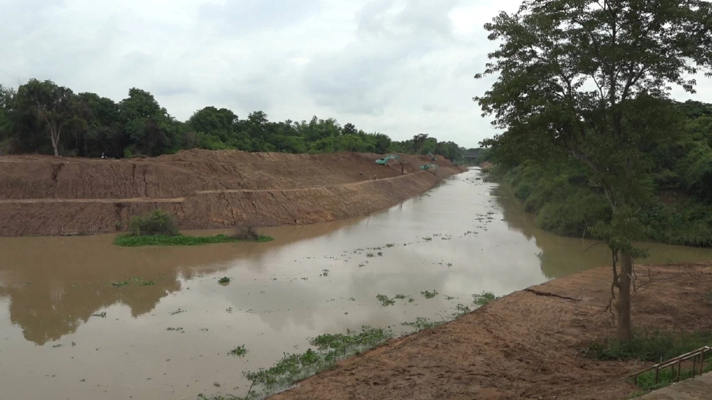 ชาวบ้านตื่น! ล่าขุมทรัพย์ลุ่มแม่น้ำบางปะกง อดีตท่าเรือตลาดเก่าอายุ 100 กว่าปี