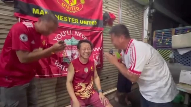 เปิดคลิป ทวงแค้น "แฟนผี"โกนหัว"เด็กหงส์" หลังจบพรีเมียร์ลีกอันดับสูงกว่า