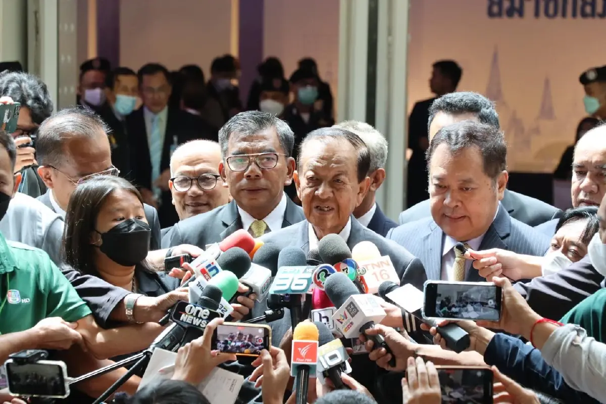 "ทวี" ลั่น "ปธ.สภา" เหมาะกับคนที่เป็นกลาง ชี้ไม่เป็นผลดีหากพรรคอื่นโหวตชื่อแข่ง
