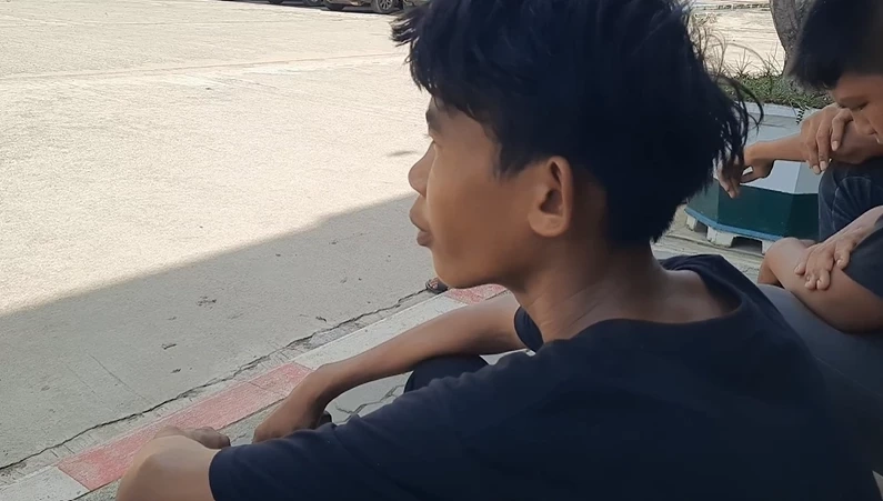 กลุ่มเพื่อนของผู้ก่อเหตุและเสียชีวิต