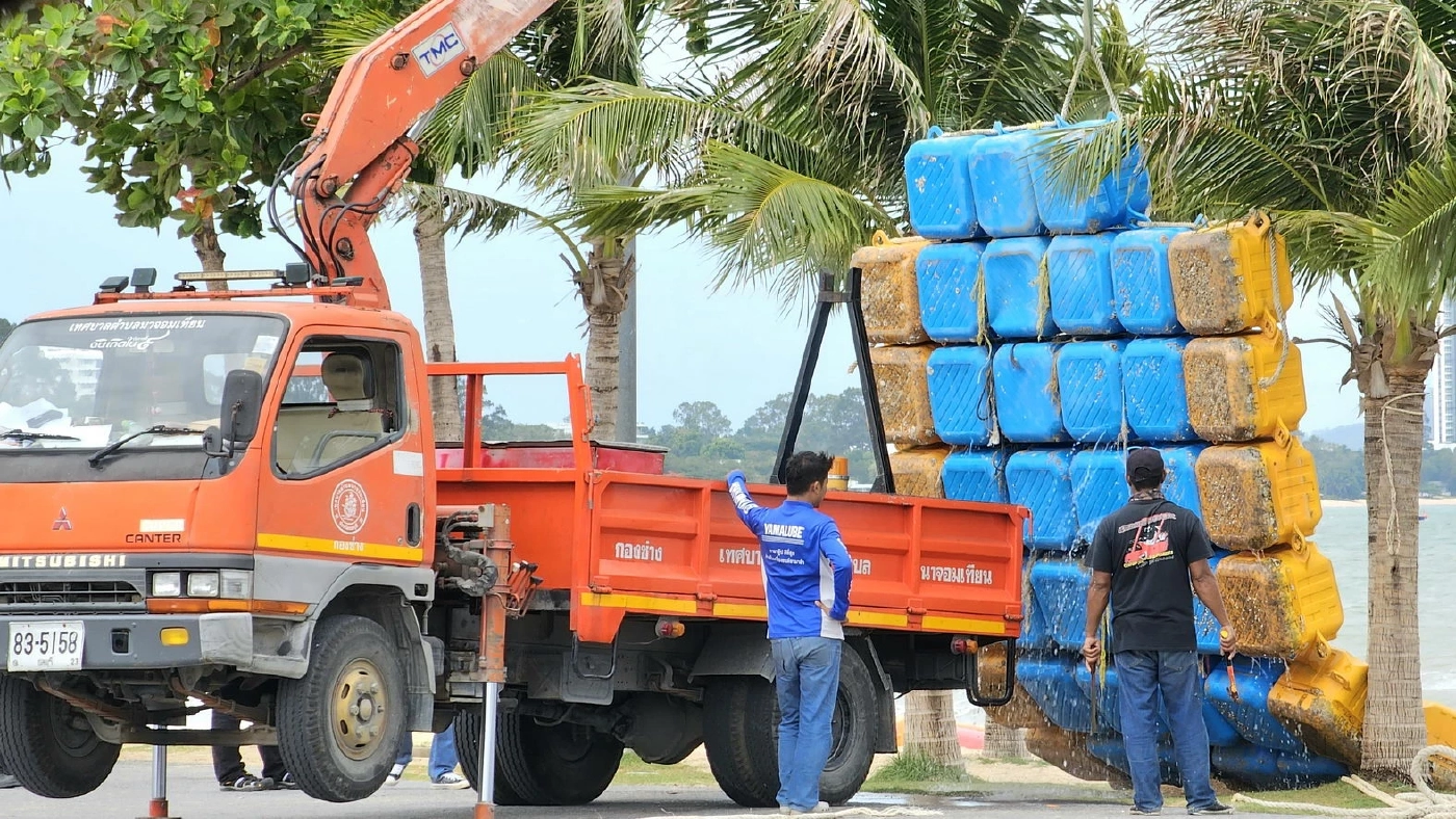 นายกฯ นาจอมเทียน นำทีมฟื้นฟู "หาดสมประสงค์" หลังถูก "มรสุม" ถล่มเสียหายยับ