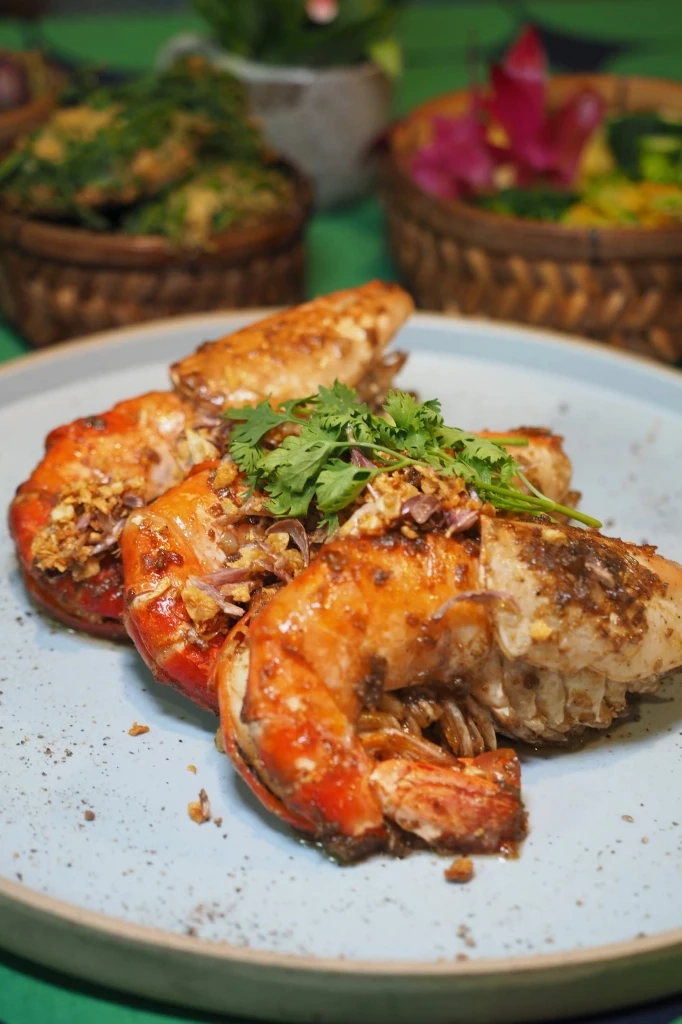 ‘ทำเสื้อทำสวน’ เชฟเทเบิลอาหารไทยในสไตล์ฟิว ‘ฉัน’ ฟู้ด