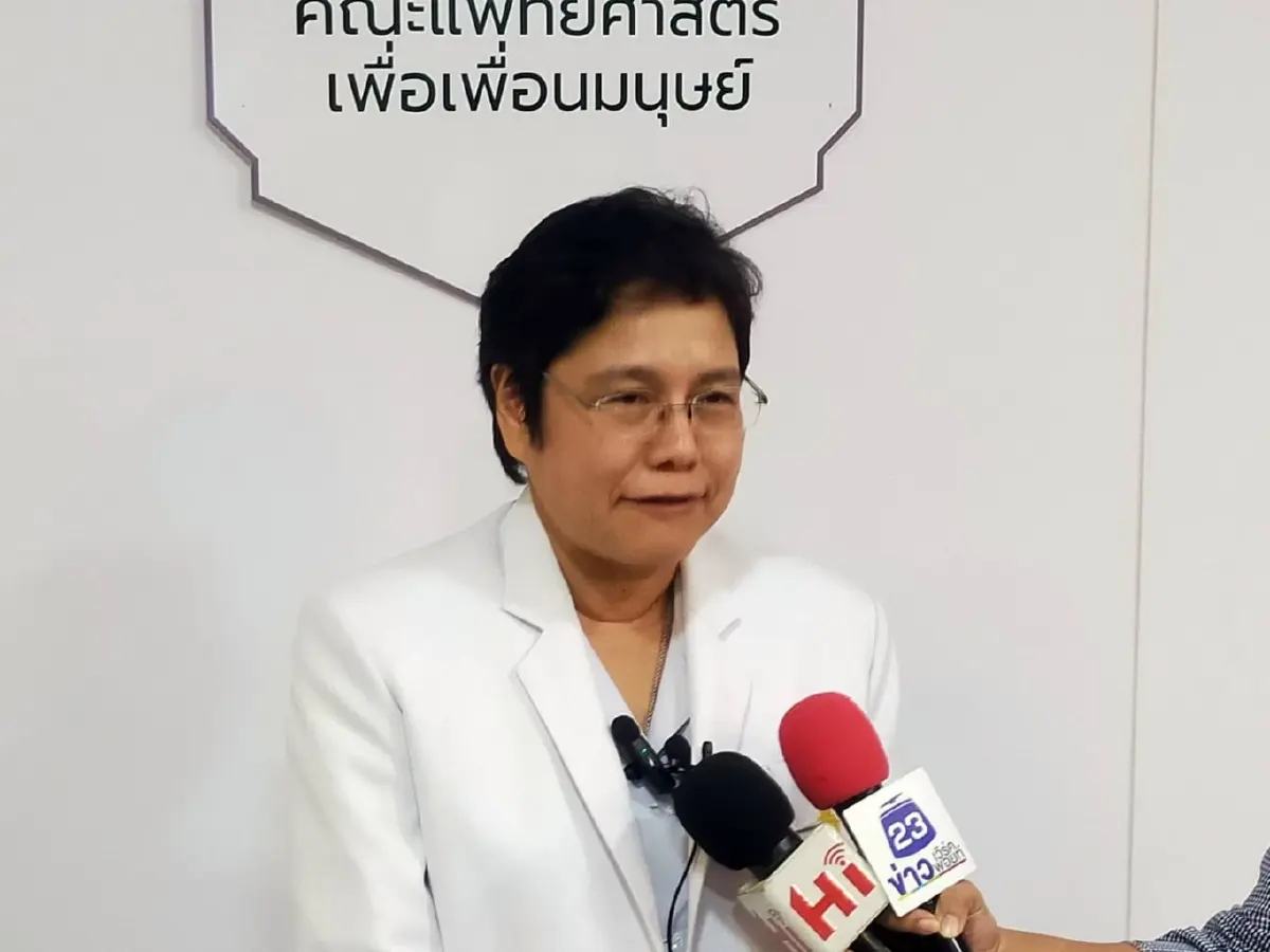 รศ.ดร.พญ.มณฑิรา ตัณฑนุช ผู้ช่วยคณบดีคณะแพทยศาสตร์ หัวหน้าศูนย์ปลูกถ่ายอวัยวะ โรงพยาบาลสงขลานครินทร์