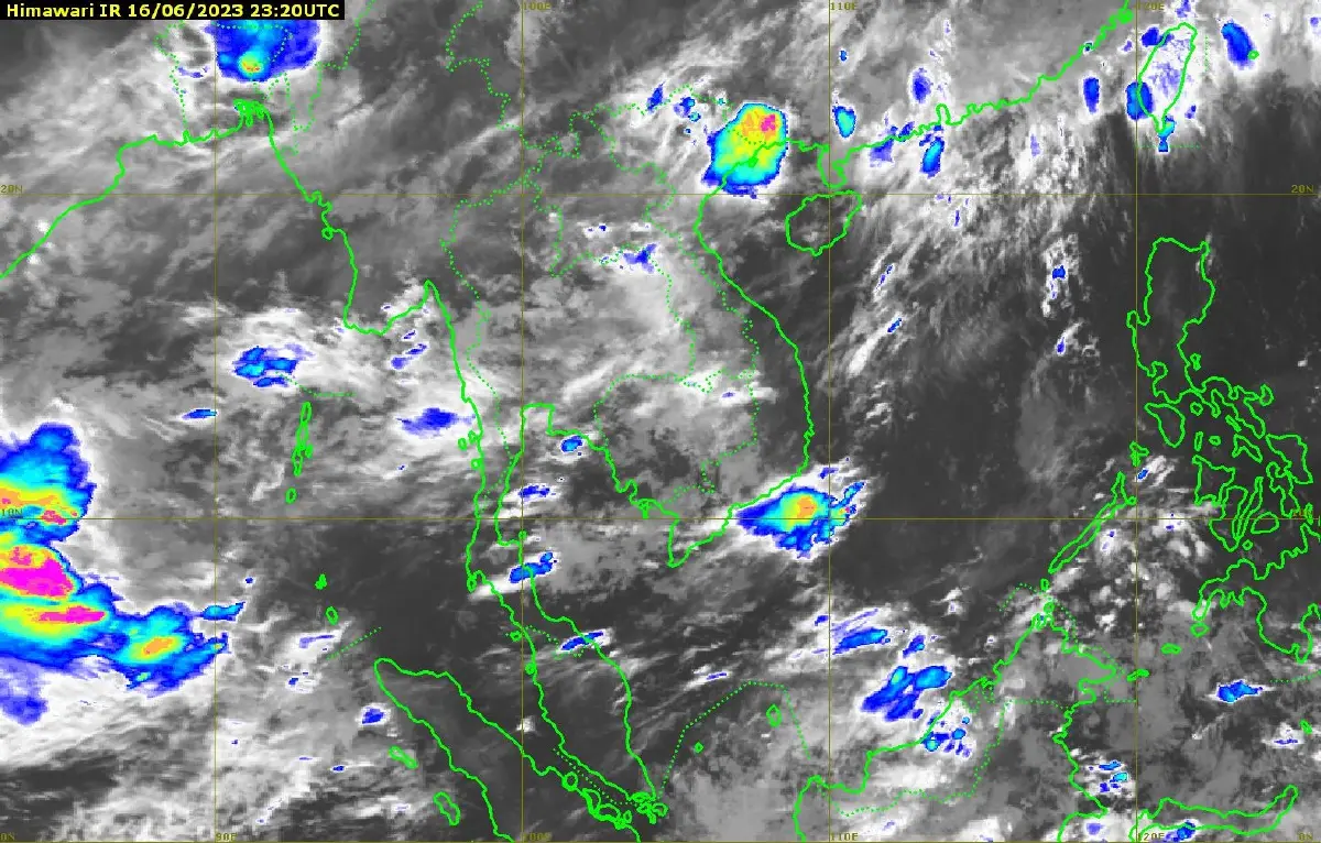 พยากรณ์อากาศวันนี้ กรมอุตุฯ เตือน "ฝนฟ้าคะนอง" และ "ฝนตกหนัก" กระทบ 34 จังหวัด