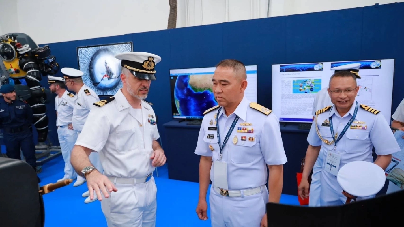 "บิ๊กจ๊อด" เปิดสเปค ผบ.ทร.คนใหม่ รอ "บิ๊กตู่" ส่งสัญญาณ ถก บอร์ด 7 เสือ