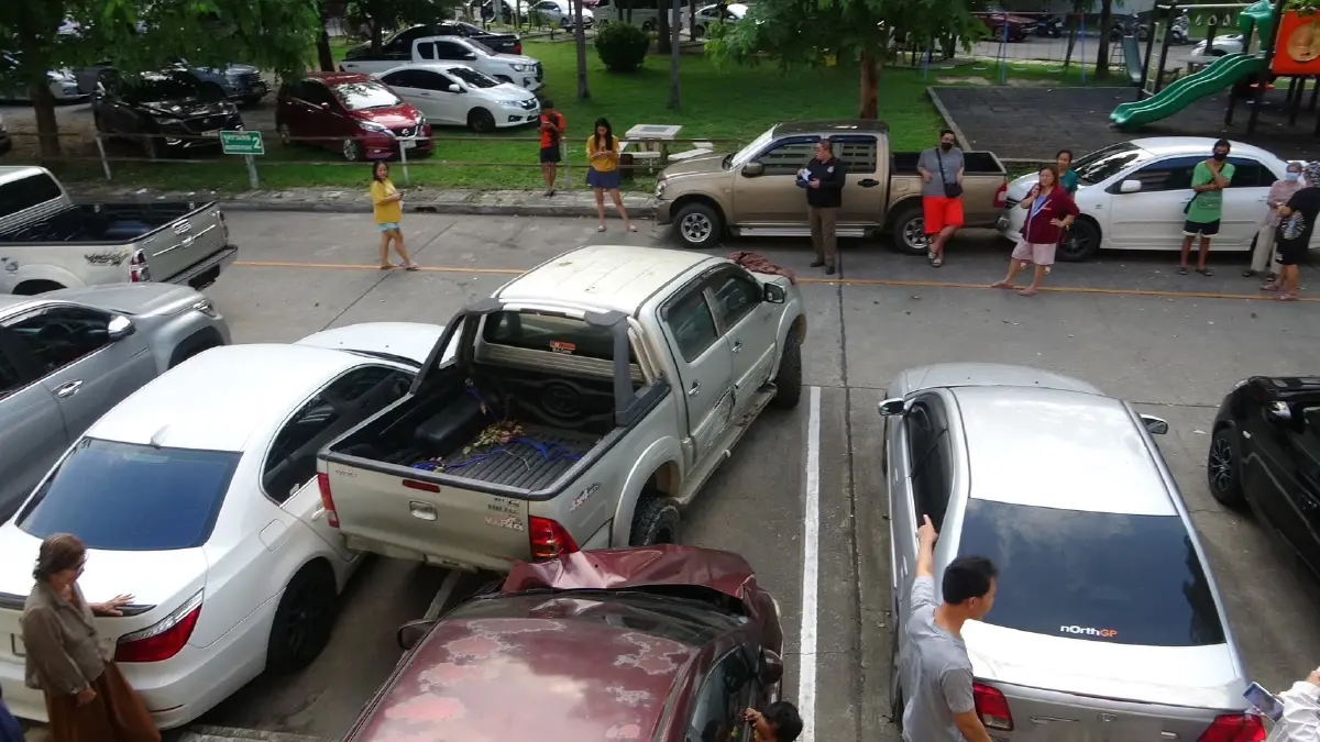 "ปลัดจอมแฉ" จี้สำนักพุทธฯ ตรวจสอบเจ้าอาวาส“เกียร์ R” ขับกระบะชนยับ 8 คัน