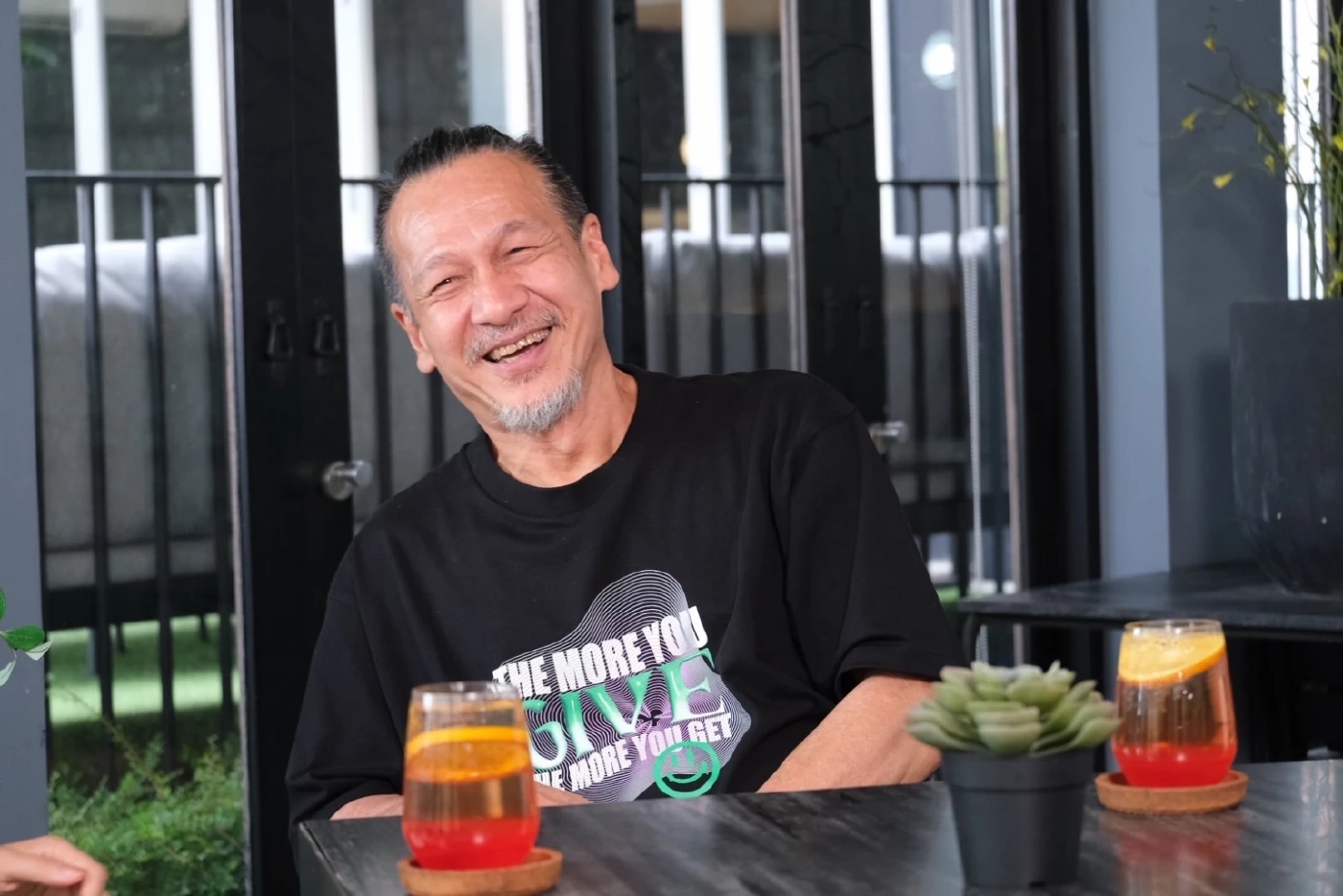 อัปเดตอาการ อ๊อฟ พงษ์พัฒน์ พร้อมเปิดคำสารภาพที่อยากบอก แดง ธัญญา 