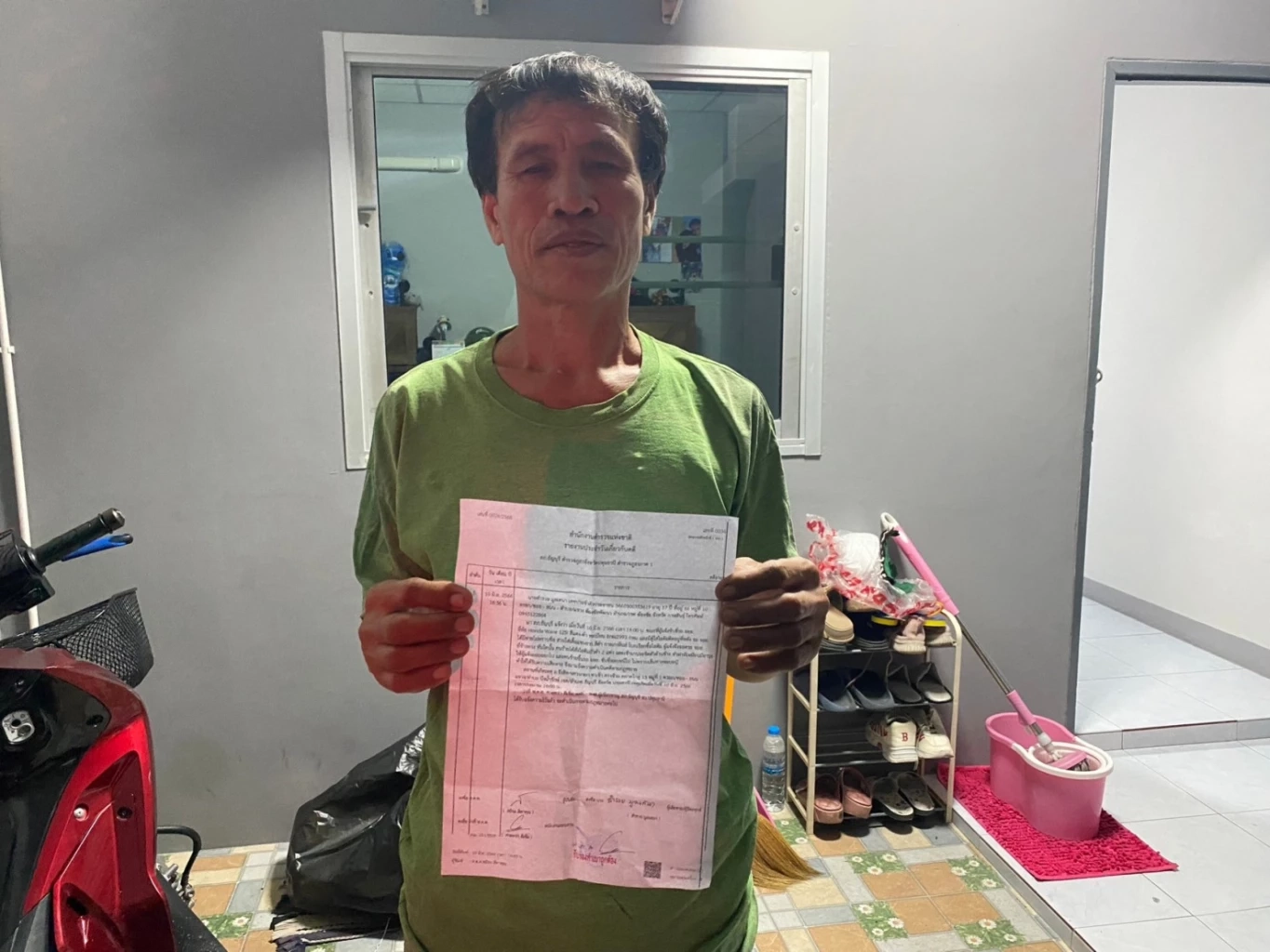 คุณลุงสุดช้ำ โจรชิงรถจักรยานยนต์ขายไอติมคู่ใจ ซ้ำใต้เบาะมีเงิน 2 หมื่นบาท