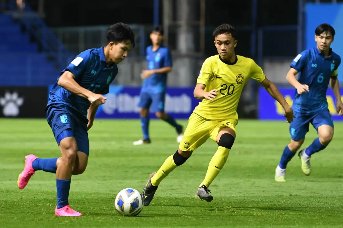 "ทีมชาติไทยU17"  ทุบ มาเลเซีย 3-0 การันตีลิ่วน็อกเอาต์