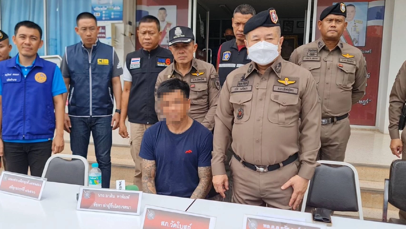 รวบแล้ว ขาใหญ่วัดโบสถ์ ควงปืนสงครามยิงเพื่อนดับ 2 ศพ อ้างแค้นถูกตีท้ายครัว