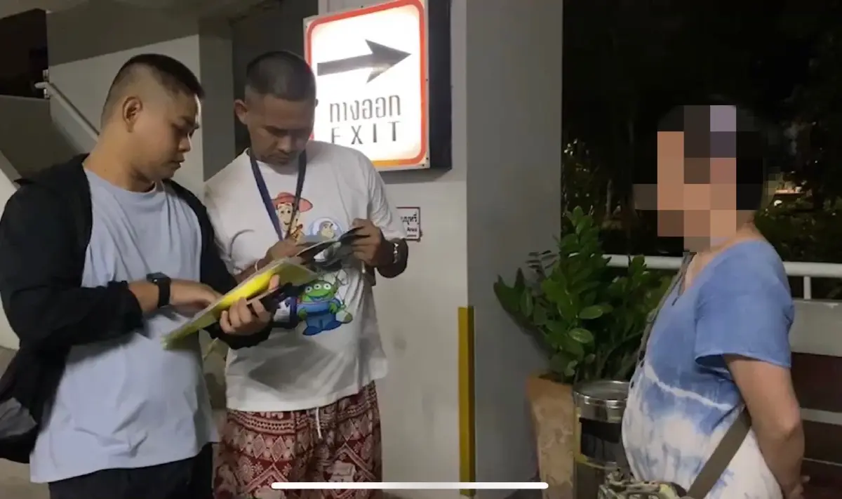 สตม.รวบสองผัวเมียแสบ เปลี่ยนสัญชาติหนีคดีนานกว่า 20 ปี