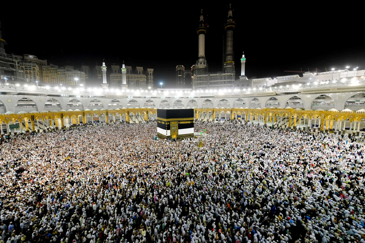 ผู้แสวงบุญพิธีฮัจญ์ 4,000 คนเข้ารพ. เพราะร้อนจัด