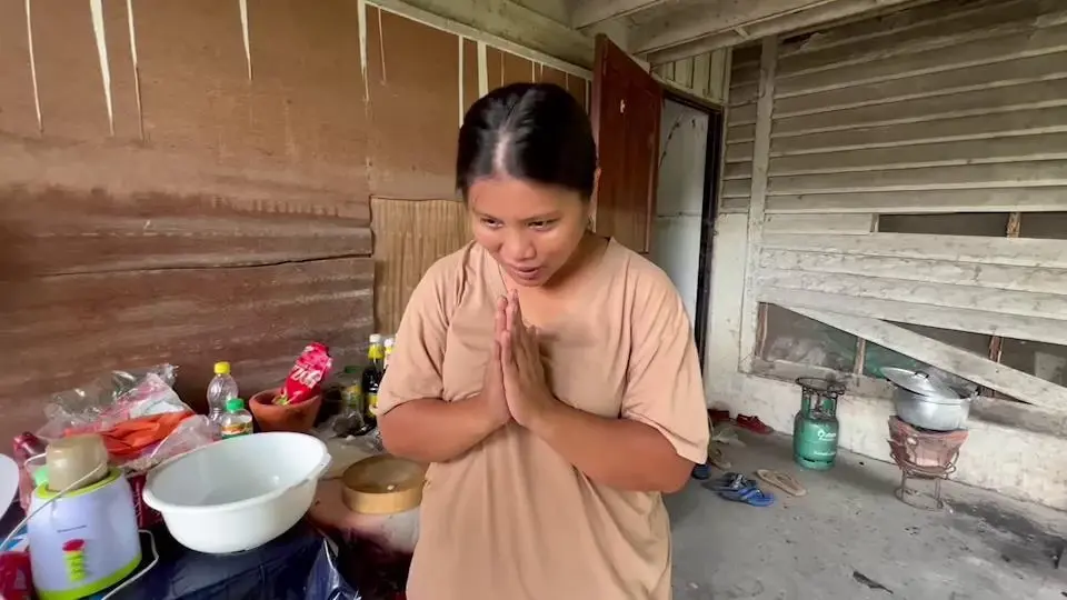 นางพัชริยา คุณแม่ของน้องช่อฟ้า