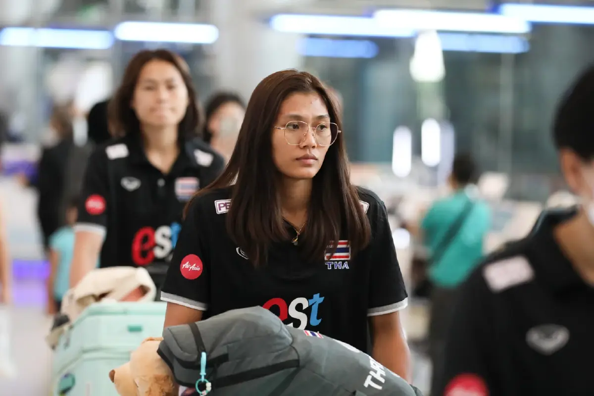 นักตบสาวกลับถึงไทย ก่อนลุยศึก "VNL2023" สนาม 3