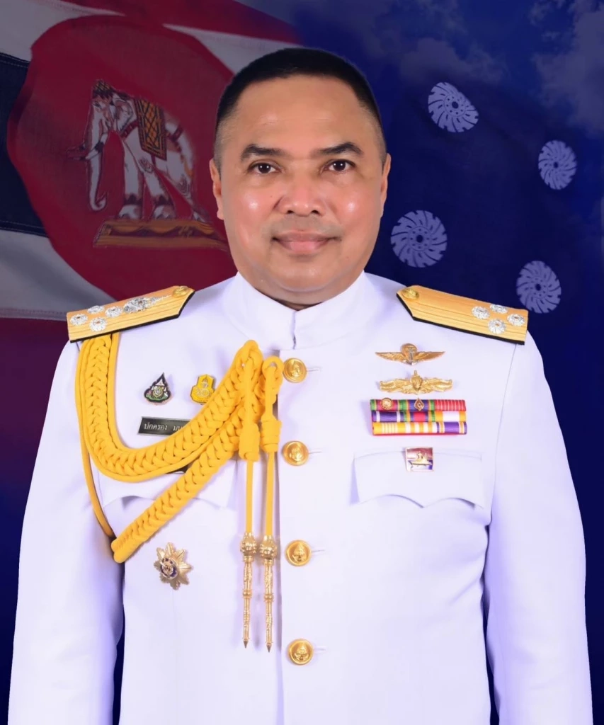 พล.ร.อ.ปกครอง มนธาตุผลิน