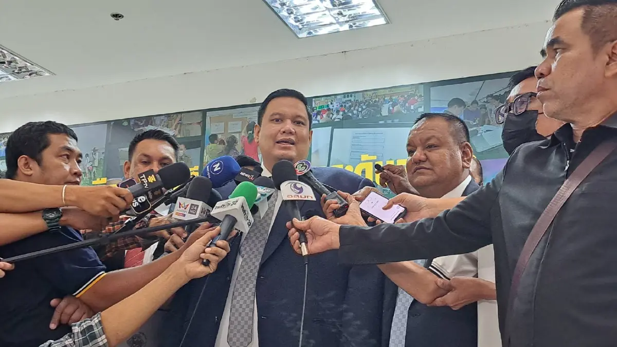 "ธรรมนัส" เผย "บิ๊กป้อม" กำชับส.ส.ให้นิ่ง พร้อมปฏิเสธ ดีลลับ-รวมเพื่อไทย