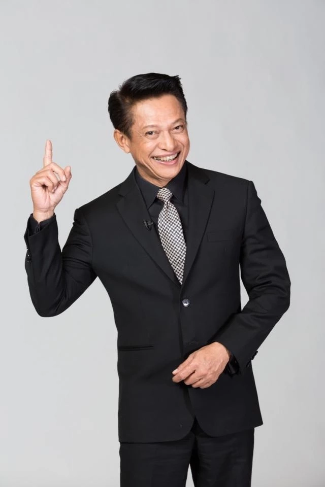 “อาต๋อย ไตรภพ” ฟาดยับสื่อหิวแสง! พร้อมเปิดอาชีพแรกก่อนเป็นพิธีกร