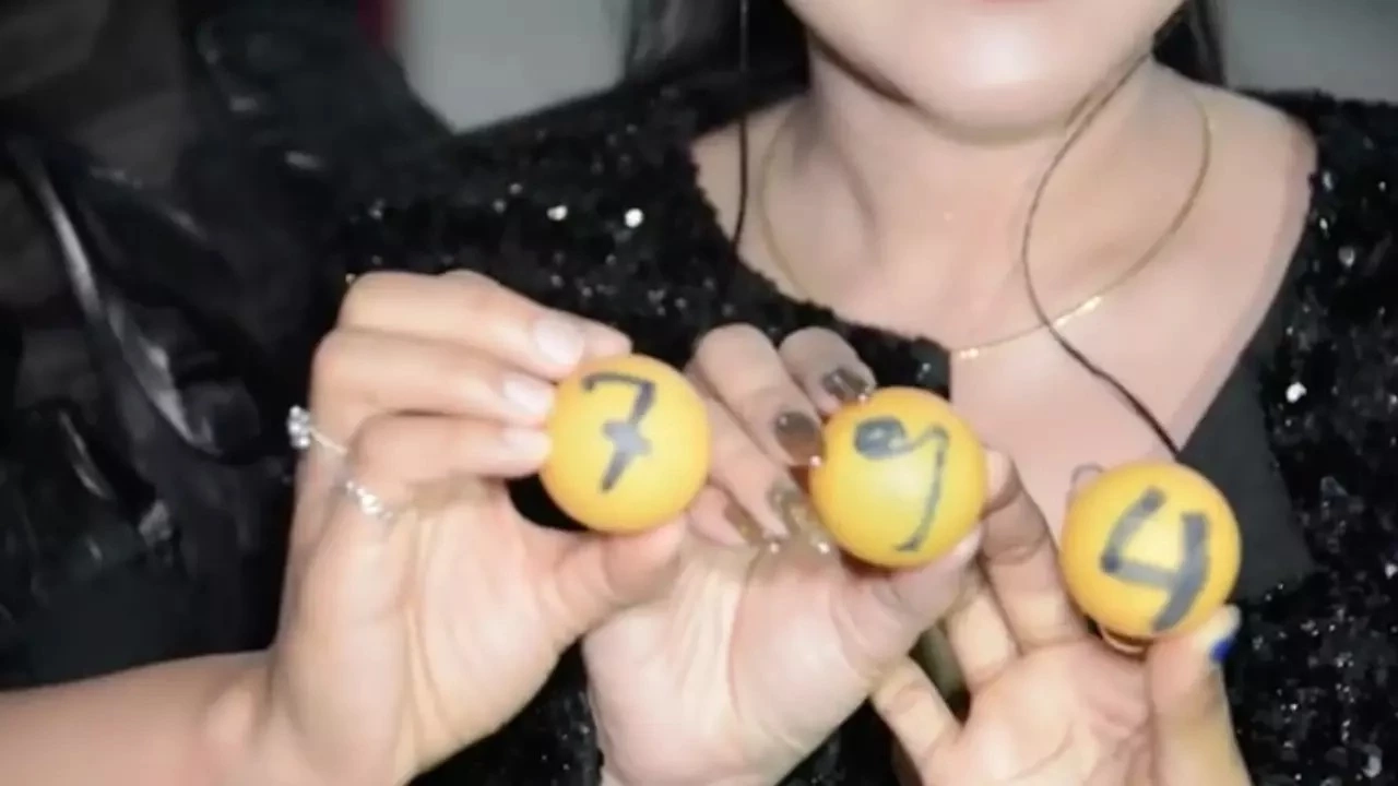 เลขเด็ดงวด16/6/66 เลขแม่ผึ้ง 'พุ่มพวง' ครบรอบ 31 ปี รำลึกวันแห่งความอาลัยรัก