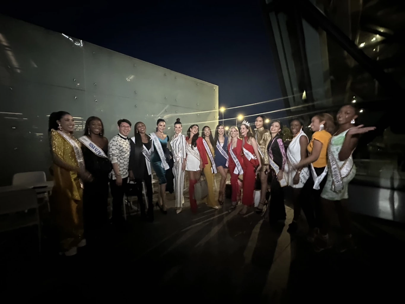 เปิดลุคแรกที่โปแลนด์ เฟิร์สหวัง เข้ากองแล้ว  ธ๊อป ขอทำเต็มที่บนเวทีซูปร้าฯ