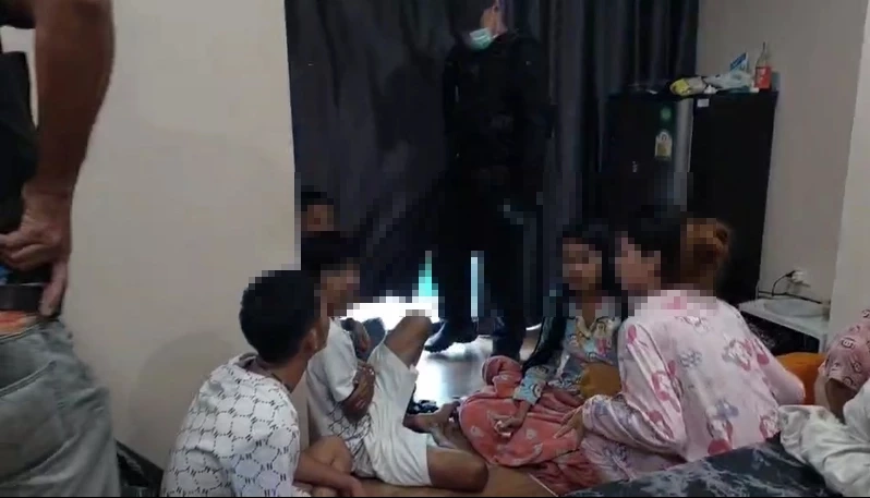 เช้าแล้วไม่นอน ตร.ปากน้ำ รวบแก๊งปาร์ตี้ยาฉลองวันเกิดโต้รุ่ง คาคอนโดหรู