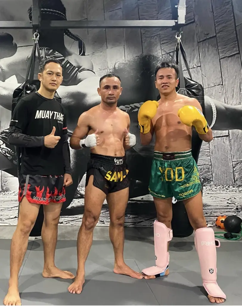 "สามเอ" เร่งฟิตที่สิงคโปร์ เตรียมล้างตา "พระจันทร์ฉาย" ศึก ONE Lumpinee 22
