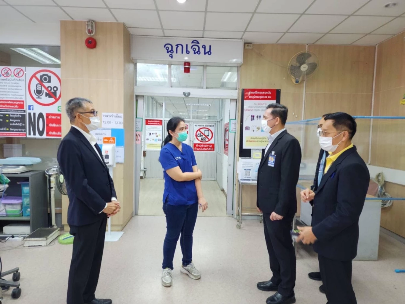 ทางเลื่อนผู้โดยสารสนามบินดอนเมืองเกิดยุบตัว  ผู้โดยสารขาขาด 1 ราย