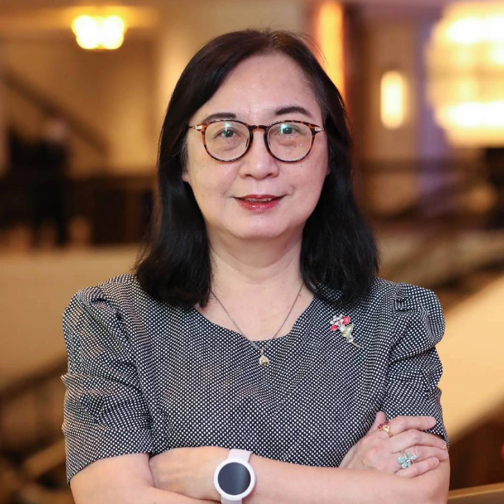 นางสาวสุญาณี ภูริปัญญวานิช ผู้ช่วยผู้จัดการใหญ่ ธนาคารกรุงเทพ จำกัด (มหาชน) 