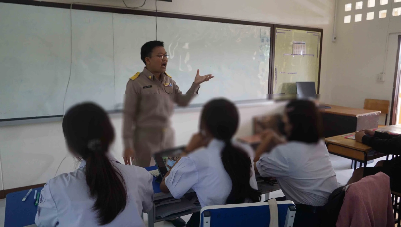 เปิดใจครู "แต่งชาย" วันแรก ขอบคุณ ผอ. อนุญาตแต่งกายตามเพศสภาพได้