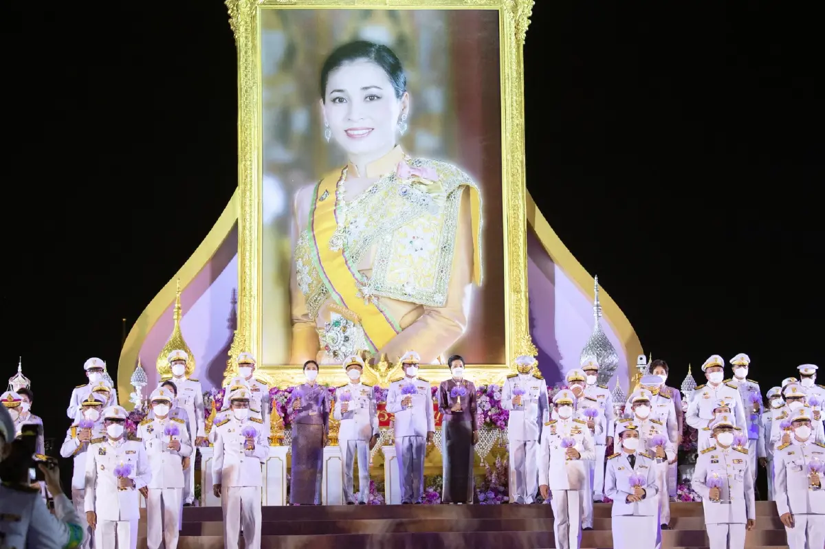 นายกฯ เป็นประธานพิธีถวายเครื่องราชสักการะ วันเฉลิมพระชนมพรรษา 3 มิ.ย. 66