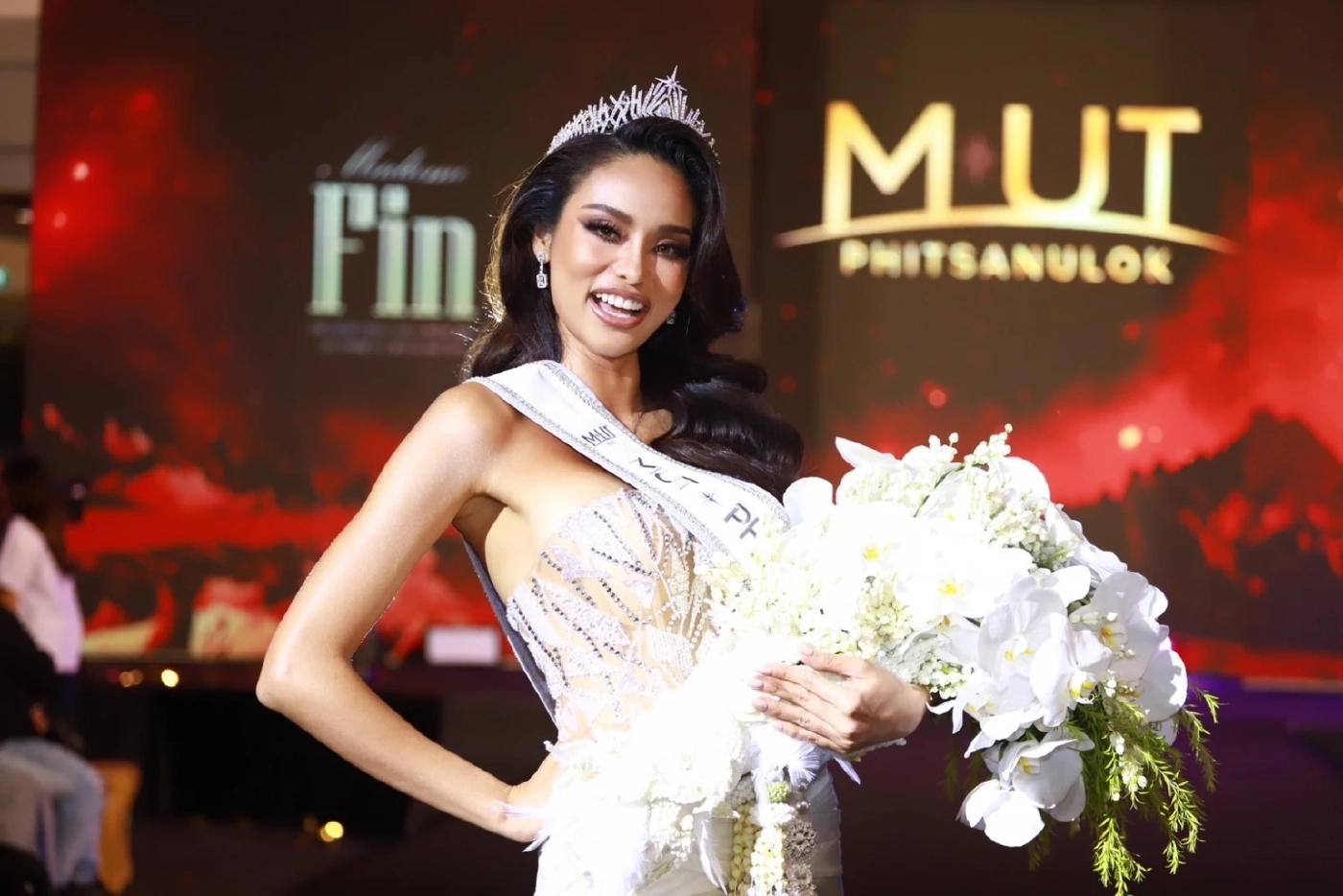 สวยออร่าพุ่ง “กรองทอง” MUT Phitsanulok แพชชั่นเต็ม 100 พร้อมชิงมงกุฎ MUT 2023