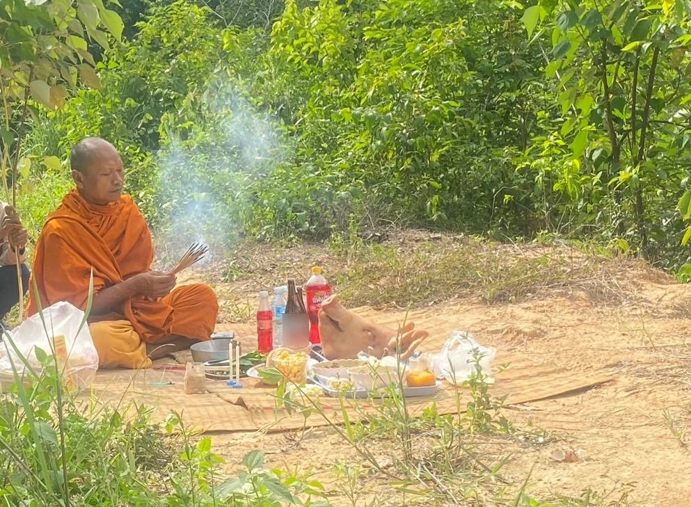 เจอแล้ว! 3 ชาวบ้านหาเห็ด หลงป่าอุทยานทับลาน เข็ดจะไม่เก็บ-ไม่กินเห็ดป่าอีก