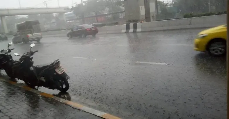 กรมอุตุฯ แจ้งเตือน ภาคเหนือ ภาคอีสาน รับมือฝนฟ้าคะนอง ร้อยละ 30 พื้นที่  