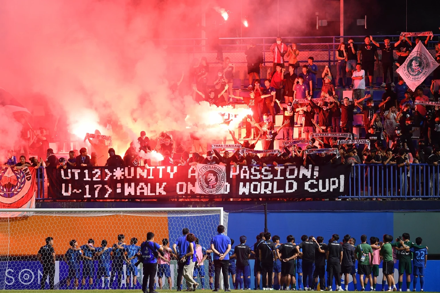 เอาจริง! "ส.บอล" แจ้งความมือจุดพลุแฟลร์ศึก U17 แล้ว