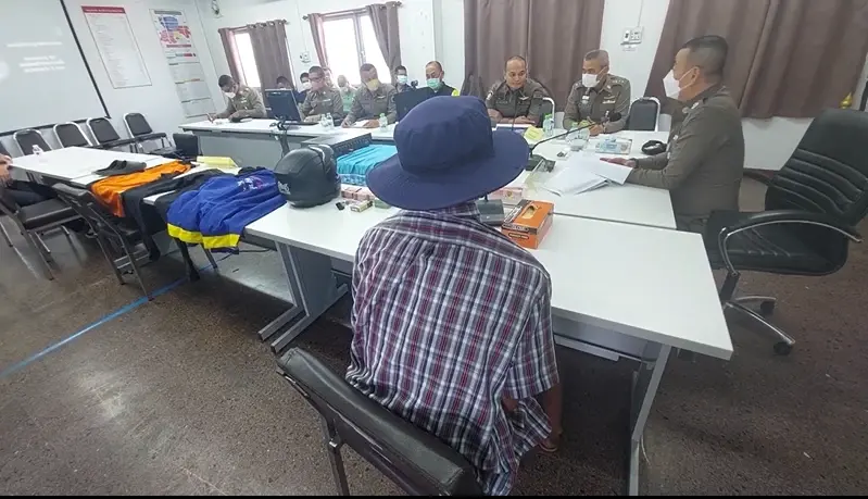 พล.ต.ต.อภิรักษ์ ผู้บังคับการตำรวจภูธรจังหวัดลพบุรี ลงพื้นที่สอบสวนปากคำผู้ต้องหา