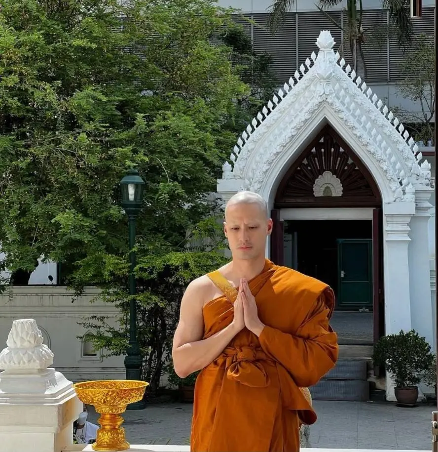 พระเอกดัง บอย ปกรณ์ ห่มผ้าเหลือง แฟน ๆ ร่วมอนุโมทนาบุญ