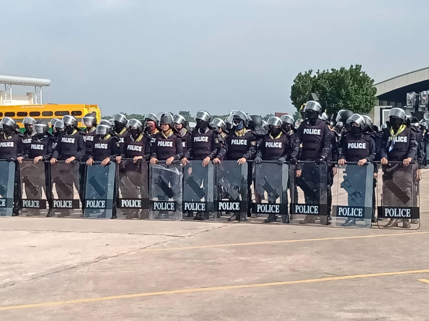 ตำรวจสระแก้ว ฝึกทบทวนควบคุมฝูงชน เตรียมป้องกันม็อบ