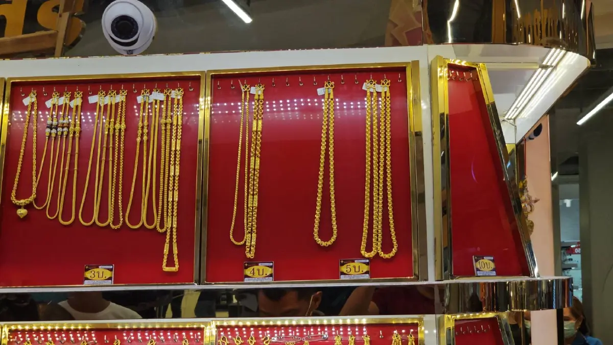 ด่วน! รวบทันควัน "โจรบุกเดี่ยว"ชิงทอง กลางห้างนครนายก หนีได้ชั่วโมงเดียว