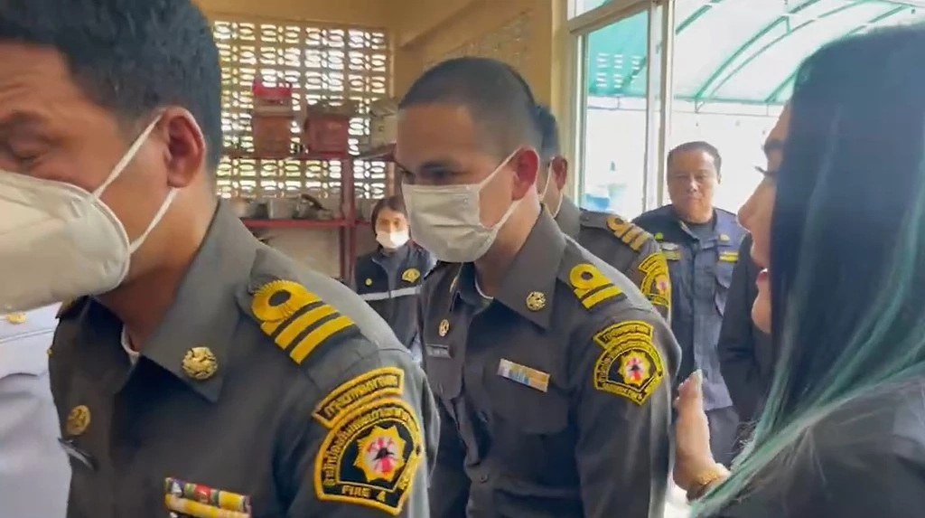 ป้าน้องเบนซ์ ยันไม่เอาผิด จนท.ดับเพลิง ขออย่าล้มเลิกการสอน