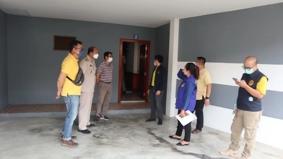 ฝ่ายปกครอง-ตร. ลุยตรวจช่องลับ รร.เมืองกาญจน์ ผู้จัดการ เผย ผิดจริงยินดีชดใช้
